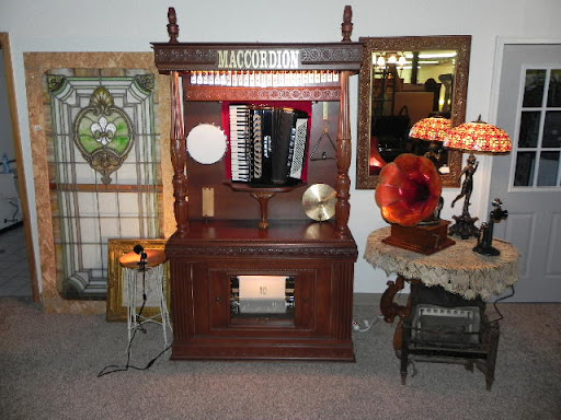 Used Furniture Store «Barrington Resale Shop», reviews and photos, 2214 E Algonquin Rd, Algonquin, IL 60102, USA