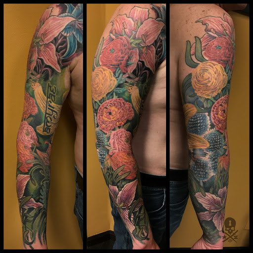 Explore circular tattoo ideas, creative tattoo ideas in Addison, available at Cat Tattoo