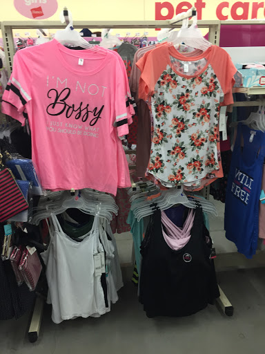 Dollar Store «FAMILY DOLLAR», reviews and photos, 2433 Delowe Dr, East Point, GA 30344, USA