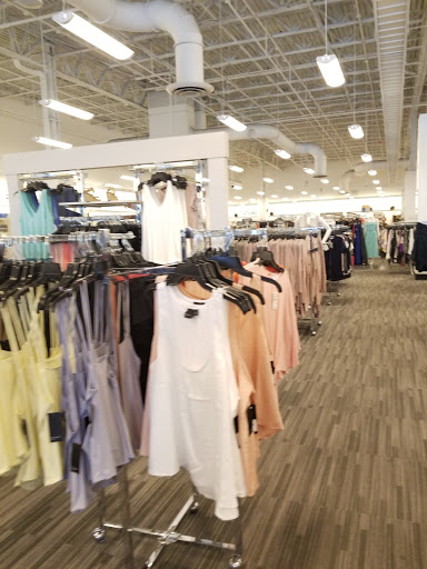 Department Store «Nordstrom Rack Gateway Center», reviews and photos, 550 Gateway Dr #2, Brooklyn, NY 11239, USA