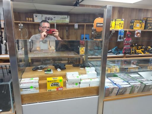 Pawn Shop «24 Hour Quick Cash & Pawn», reviews and photos, 2022 25th Ave, Gulfport, MS 39501, USA