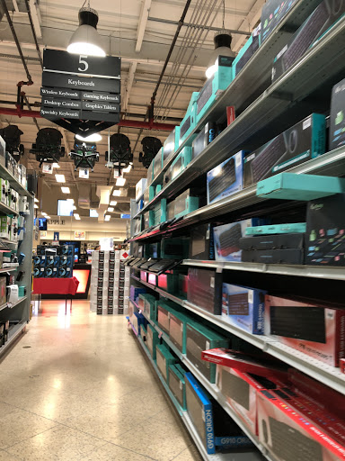 Computer Store «Micro Center», reviews and photos, 655 Merrick Ave, Westbury, NY 11590, USA