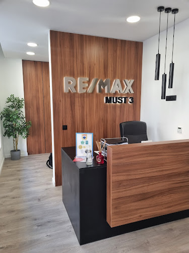 Remax Must3 - Imobiliária