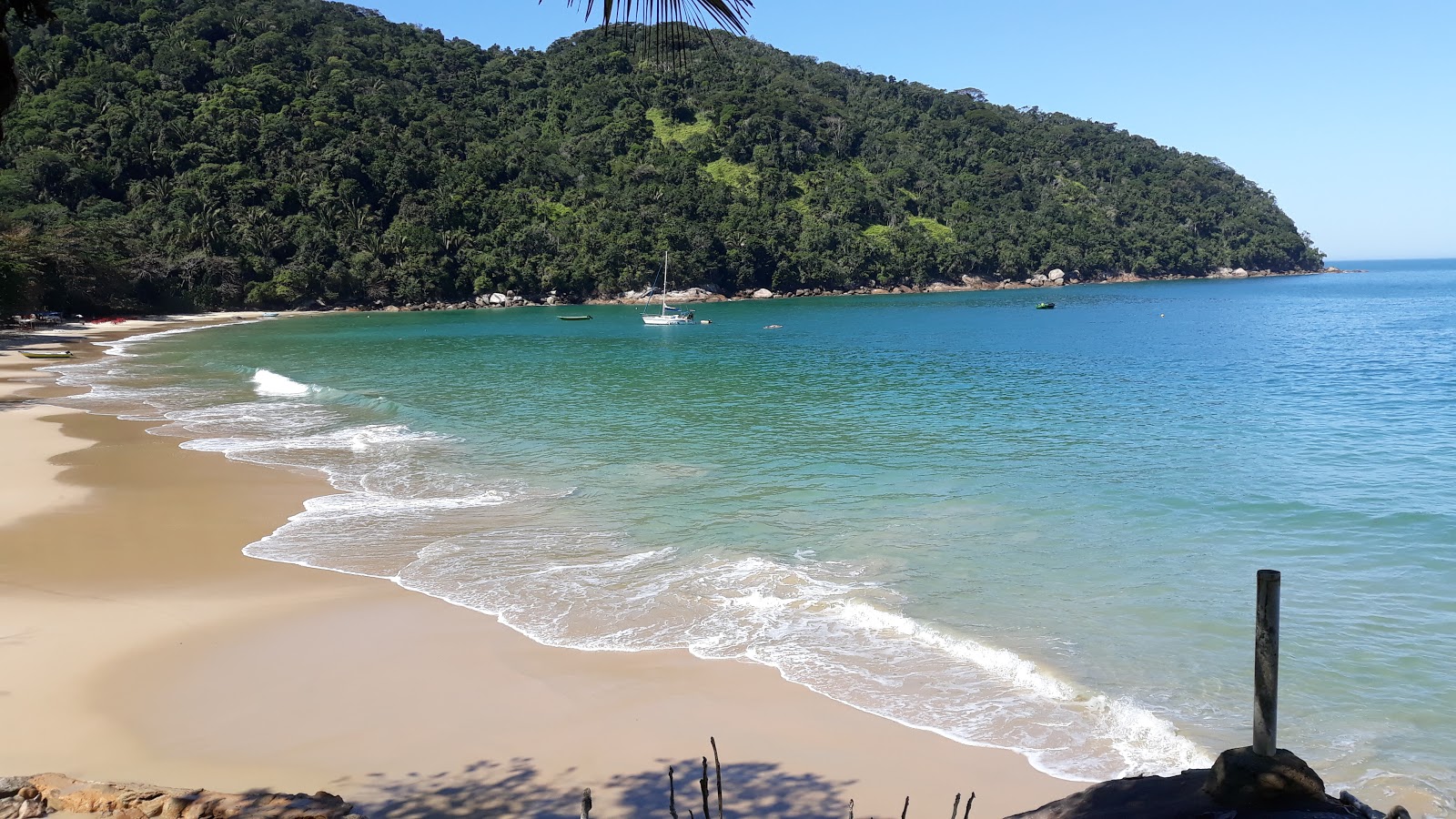 Foto af Praia das Sete Pontas faciliteter område
