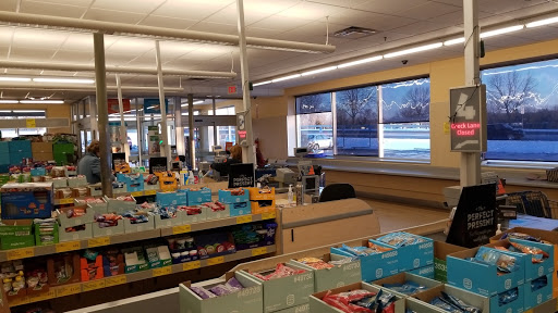 Supermarket «ALDI», reviews and photos, 11100 Cedar Lake Rd, Minnetonka, MN 55305, USA