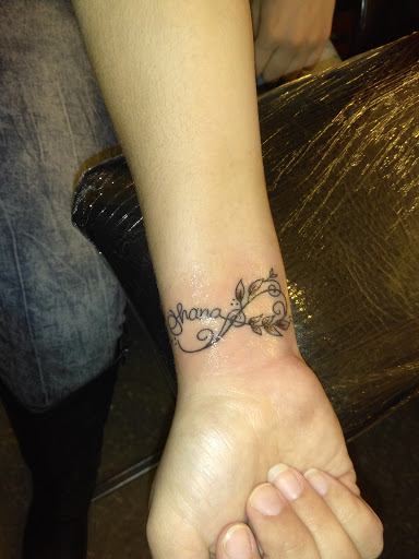 Tattoo Shop «Crazy Monkey Tattoos», reviews and photos, 882 Broadway, Brooklyn, NY 11206, USA