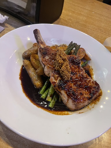 Seafood Restaurant «Sundogs Raw Bar & Grill», reviews and photos, 807 Ocean Trail M, Corolla, NC 27927, USA