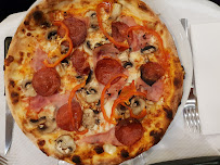 Salami du Pizzeria Don César à Juvisy-sur-Orge - n°5