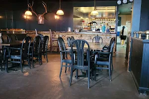 Oslo’s Eatery & Lounge image