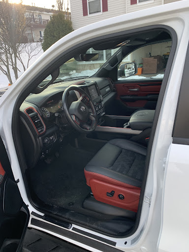 Used Car Dealer «Apple Used Autos», reviews and photos, 1400 1st Ave E, Shakopee, MN 55379, USA