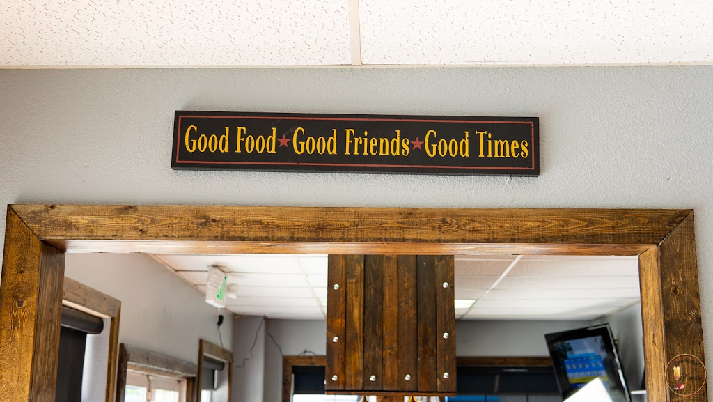 Courtyard Mimosas 93635