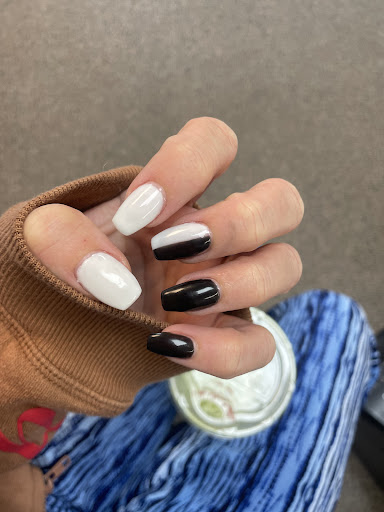Betu Nails