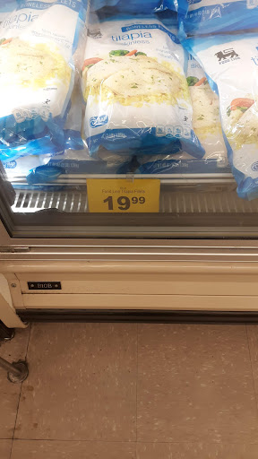 Grocery Store «Food Lion», reviews and photos, 1202 W Broad St, Elizabethtown, NC 28337, USA