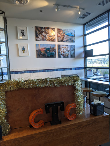 Ice Cream Shop «Cow Tipping Creamery», reviews and photos, 4715 S Lamar Blvd, Austin, TX 78745, USA