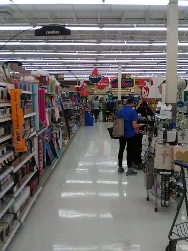 Grocery Store «Kroger», reviews and photos, 1802 N Pointe Dr, Durham, NC 27705, USA