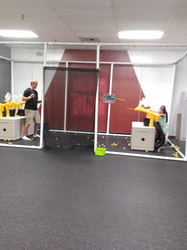 Shopping Mall «Victoria Square Shopping Center», reviews and photos, 1788 S Woodland Blvd, DeLand, FL 32720, USA