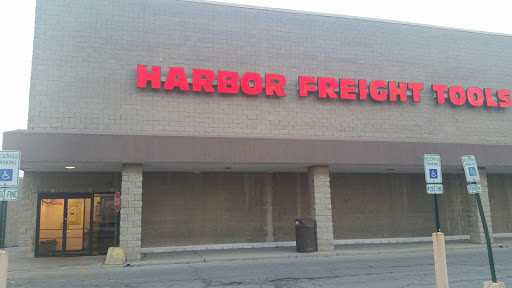 Harbor Freight Tools, 7600 la Crosse Ave, Burbank, IL 60459, USA, 