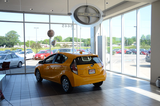 Toyota Dealer «Toyota of Iowa City», reviews and photos, 1445 IA-1, Iowa City, IA 52246, USA