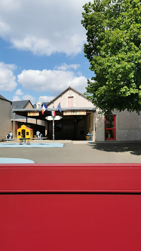 Ecole Maternelle à Oizé