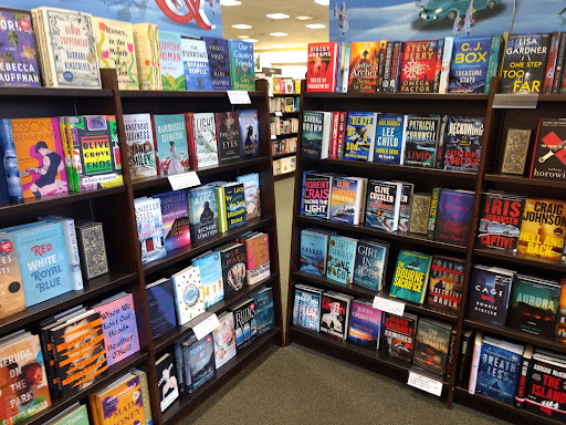 Barnes & Noble image