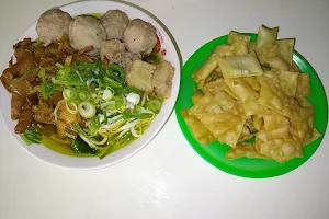 Warung Bakso & Mie Ayam Mulur image