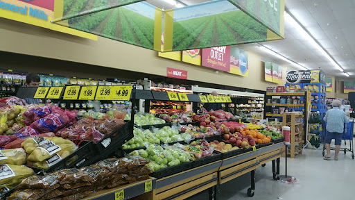 Grocery Store «Grocery Outlet Bargain Market», reviews and photos, 4157 NW U.S. 101 #101, Lincoln City, OR 97367, USA