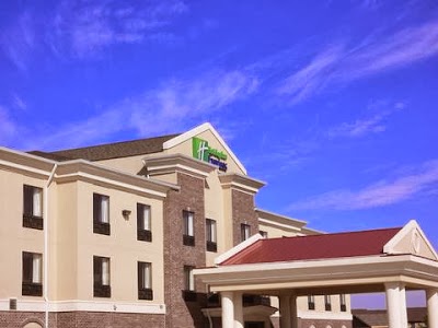Photos of Holiday Inn Express & Suites Shelbyville Indianapolis