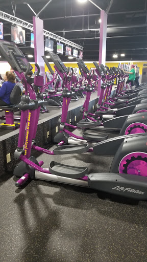 Gym «Planet Fitness Milwaukee Southgate», reviews and photos, 3333 S 27th St, Milwaukee, WI 53215, USA