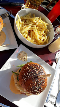Hamburger du Restaurant Le Paradis à Paris - n°9