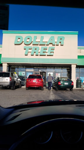 Dollar Store «Dollar Tree», reviews and photos, 3300 Ferncliff Ave NW, Roanoke, VA 24017, USA