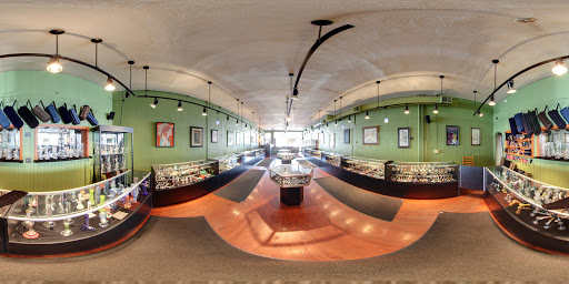 Tobacco Shop «Clown Glass», reviews and photos, 2114 Lyndale Ave S, Minneapolis, MN 55405, USA