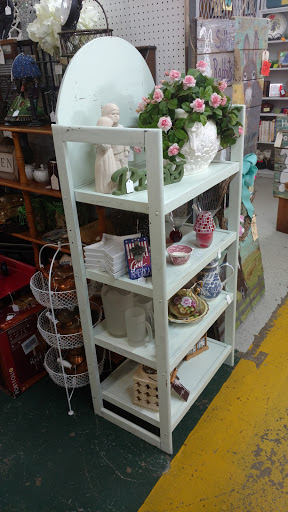 Flea Market «Unique Treasures Of Madison», reviews and photos, 1620 Athens Hwy, Madison, GA 30650, USA