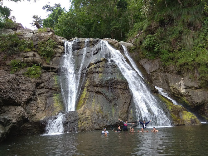 Air Terjun Lewaja