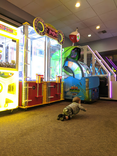 Pizza Restaurant «Round Table Pizza», reviews and photos, 5500 Olympic Dr NW, Gig Harbor, WA 98335, USA