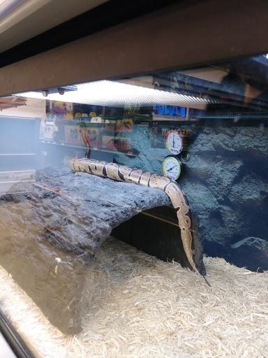 Pet Supply Store «Petco Animal Supplies», reviews and photos, 1011 University Blvd #100, Suffolk, VA 23435, USA