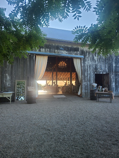 Wedding Venue «Hidden Vineyard Wedding Barn», reviews and photos, 6337 Snyder Rd, Berrien Springs, MI 49103, USA