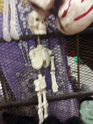 Thrift Store «Yelm Goodwill», reviews and photos, 906 E Yelm Ave, Yelm, WA 98597, USA