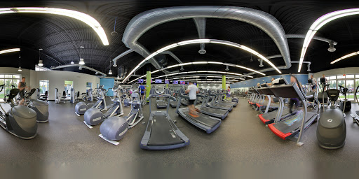 Health Club «Onelife Fitness - Gainesville Express Gym», reviews and photos, 7500 Limestone Dr, Gainesville, VA 20155, USA