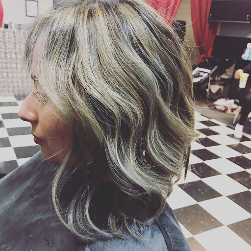 Beauty Salon «Liz Torres Beauty Salon», reviews and photos, 267 Stonecrossing Dr # D, Clarksville, TN 37042, USA