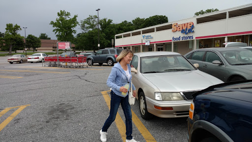 Grocery Store «Save-A-Lot», reviews and photos, 116 Stemmers Run Rd, Essex, MD 21221, USA