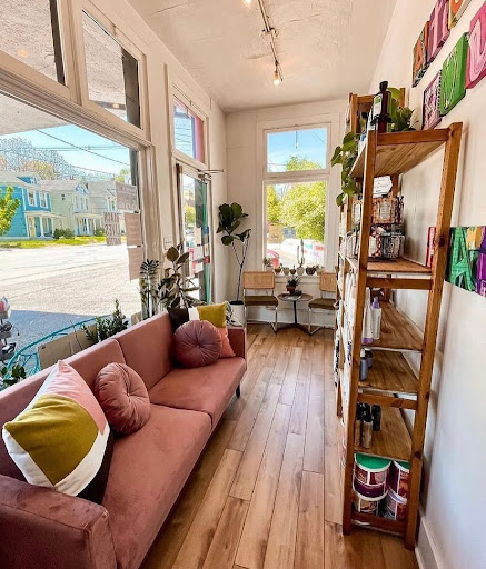 Beauty Salon «Atomic House of Hair», reviews and photos, 2201 Grinstead Dr, Louisville, KY 40204, USA