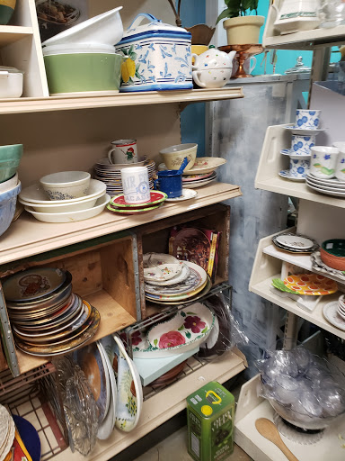 Thrift Store «All you need is thrift», reviews and photos, 148 W Hoffman Ave, Lindenhurst, NY 11757, USA