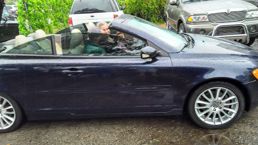 Used Car Dealer «Peace of Mind Auto», reviews and photos, 744 N Andrews Ave, Fort Lauderdale, FL 33311, USA