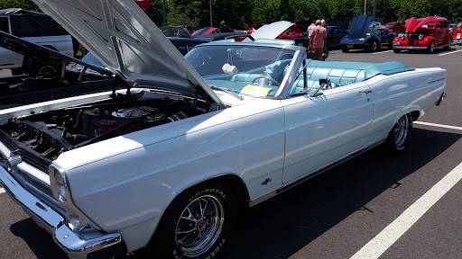 Car Dealer «Luck Chevrolet», reviews and photos, 516 S Washington Hwy, Ashland, VA 23005, USA