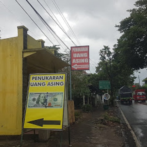 PENUKARAN UANG ASING HARGA TINGGI