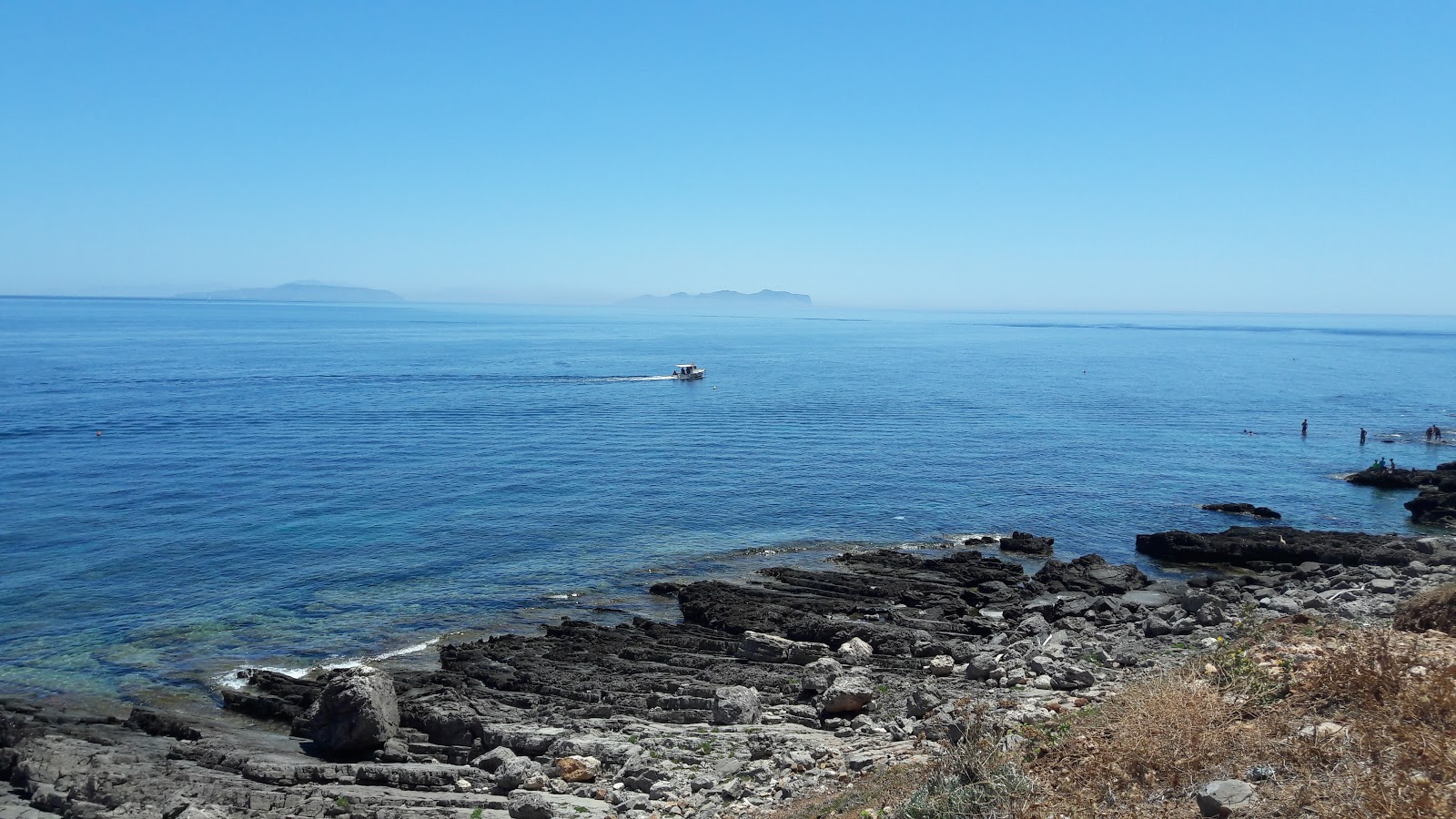 Fotografie cu Spiaggia de Rotolo cu nivelul de curățenie înalt