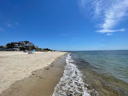 Foto von Pleasant Road Beach mit geräumige küstenlinie