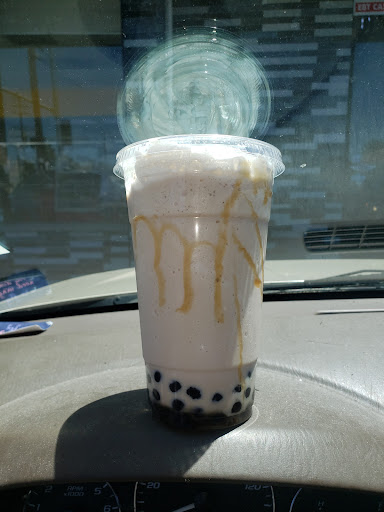 Dessert Shop «Donut Plus», reviews and photos, 8242 Tampa Ave, Reseda, CA 91335, USA