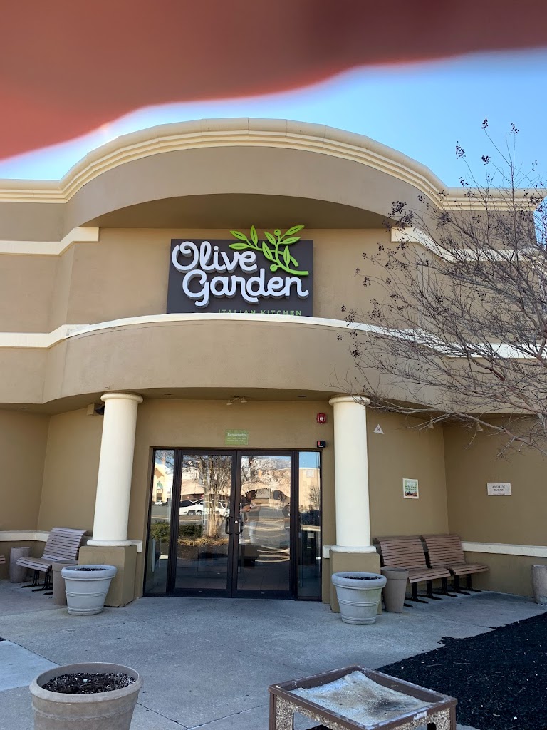 Olive Garden Italian Restaurant 08330