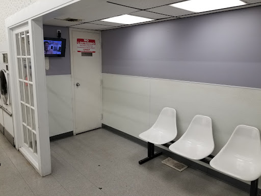 Laundromat «Consolidated Coin Laundries Inc», reviews and photos, 1025 Chestnut St, Emmaus, PA 18049, USA